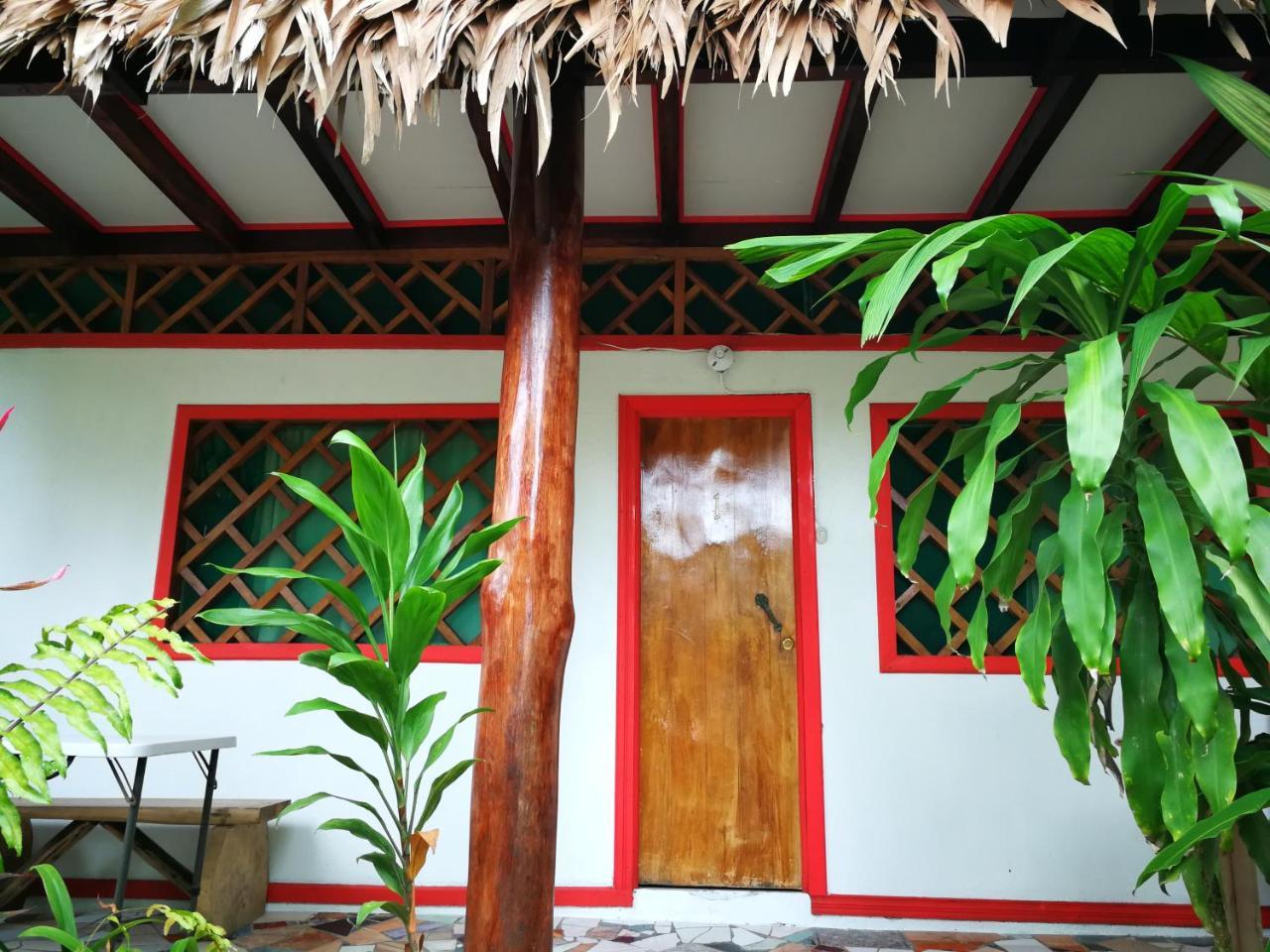 Talamanca Cabins Кауита Экстерьер фото